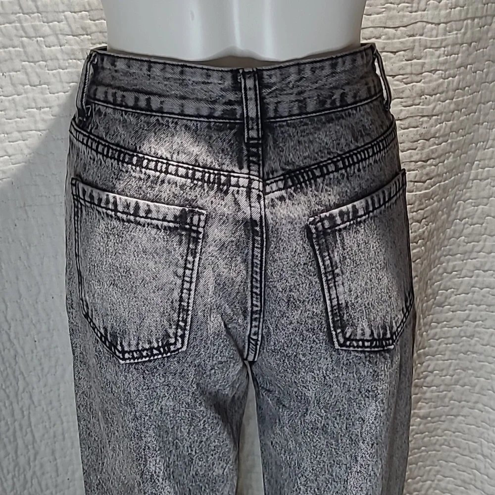 Grey Ripped Jeans - Picture 3 of 5